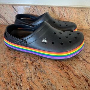 CROCS Women’s 11 or Men’s 9 Black & Rainbow Trim Sandals